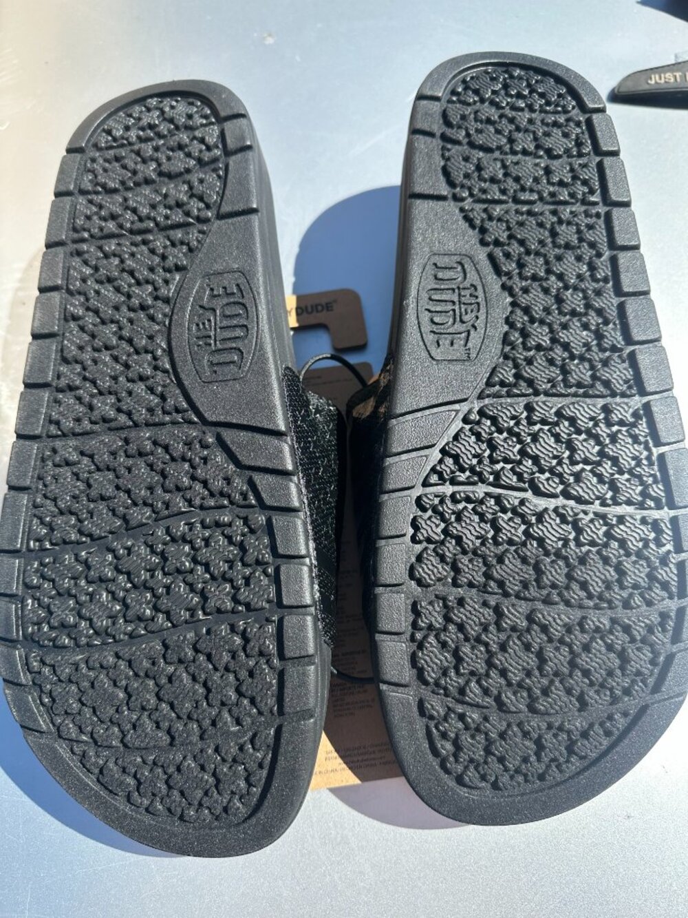 HEY DUDE PHOENIX CAMO TOTAL BLACK SANDALS 11 - Picture 5 of 5